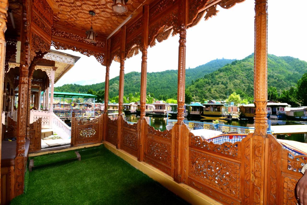 Heritage Shreen Houseboat Hotel Srinagar  Exterior photo