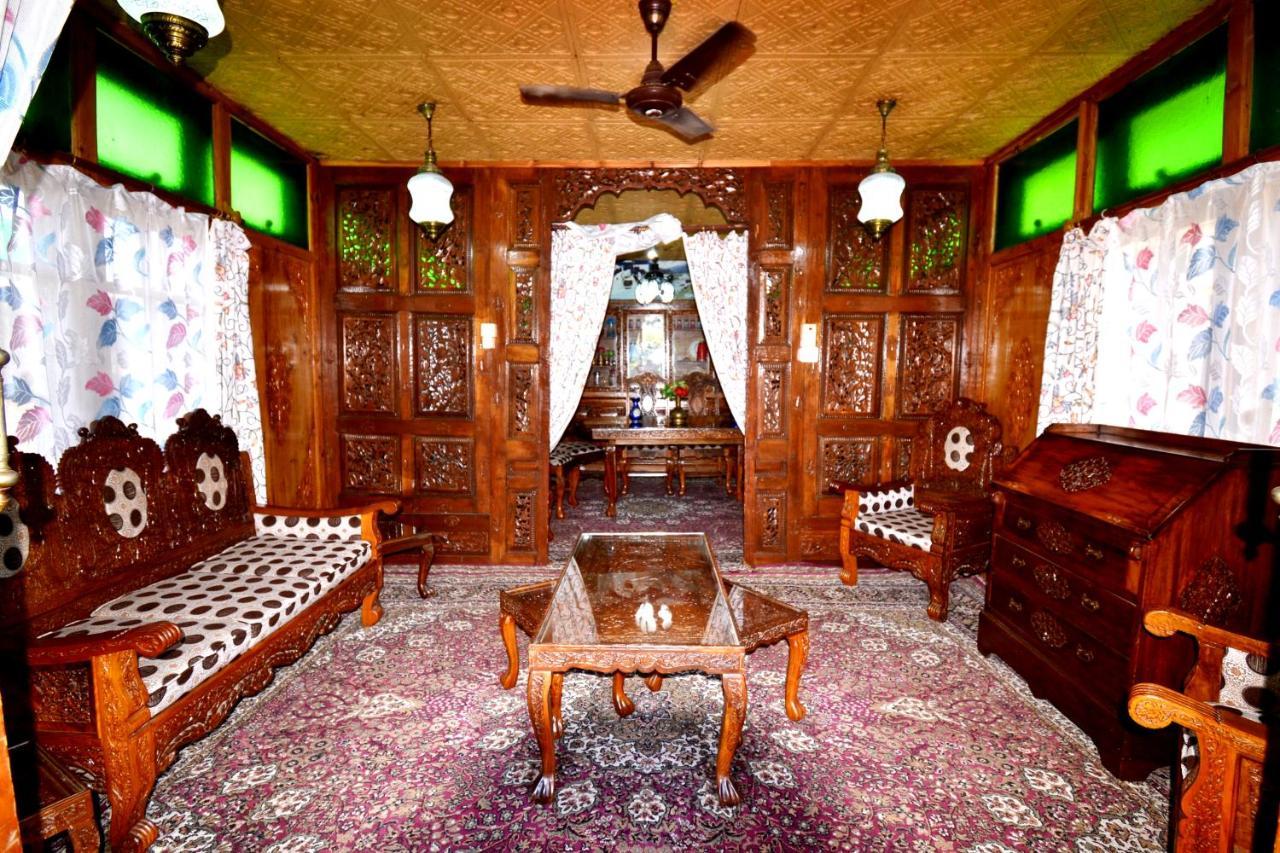 Heritage Shreen Houseboat Hotel Srinagar  Exterior photo