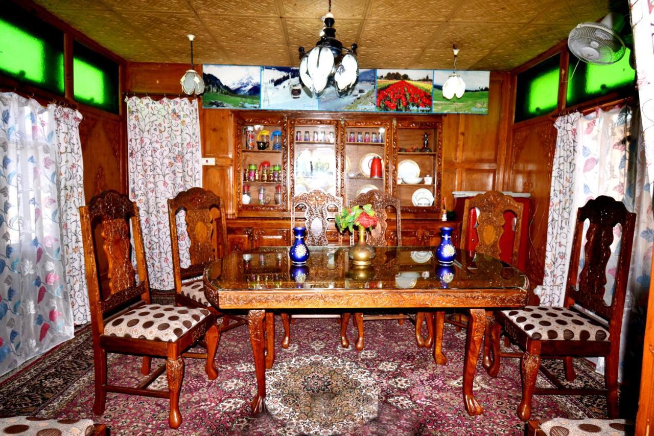 Heritage Shreen Houseboat Hotel Srinagar  Exterior photo