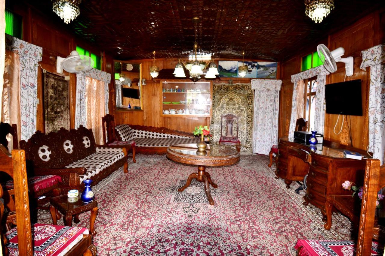 Heritage Shreen Houseboat Hotel Srinagar  Exterior photo