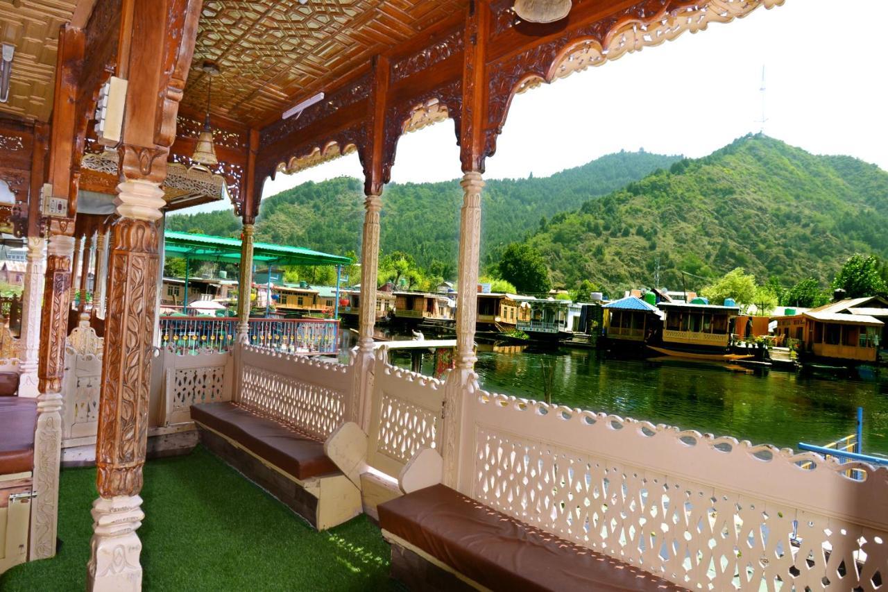 Heritage Shreen Houseboat Hotel Srinagar  Exterior photo