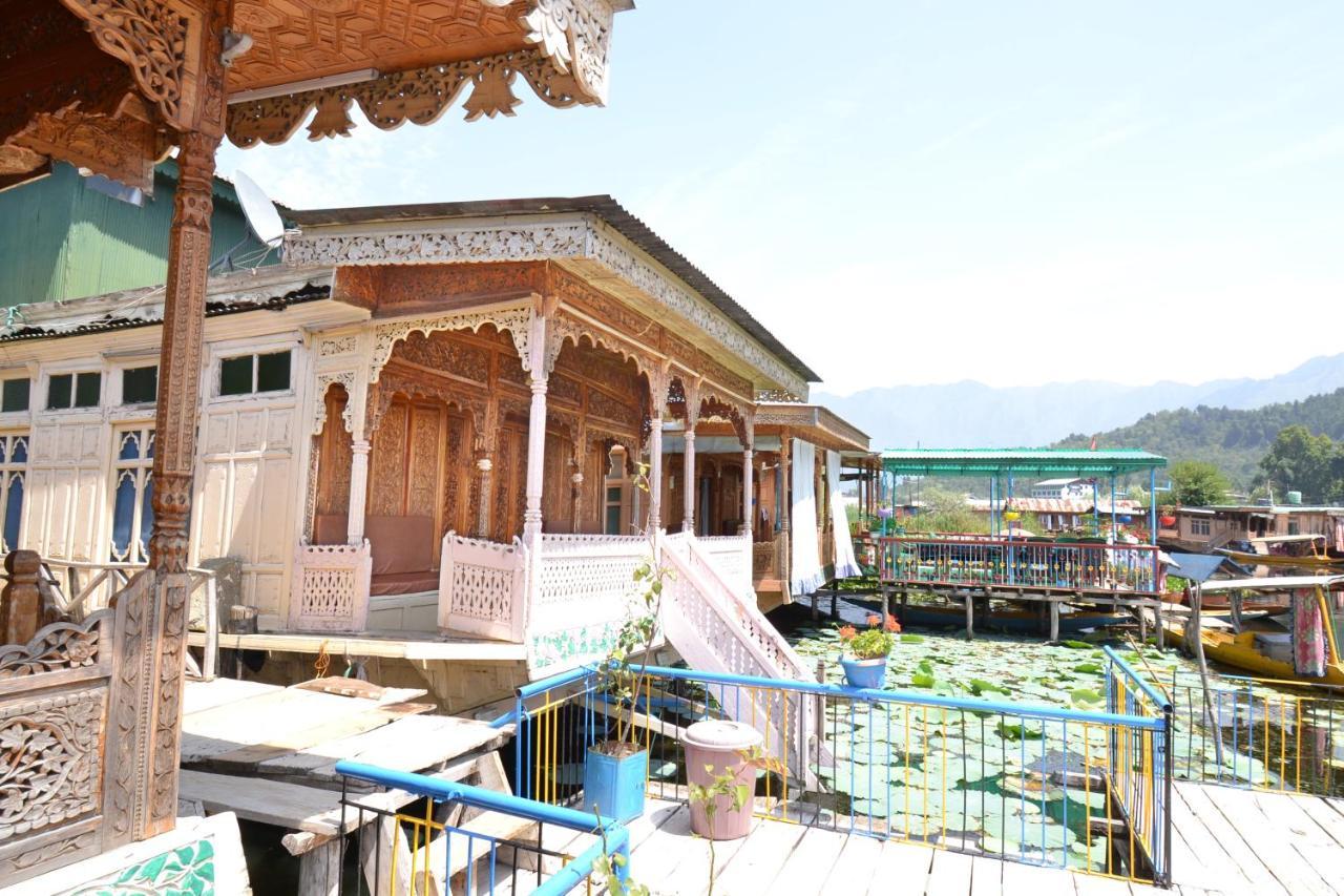 Heritage Shreen Houseboat Hotel Srinagar  Exterior photo