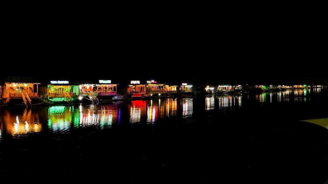 Heritage Shreen Houseboat Hotel Srinagar  Exterior photo