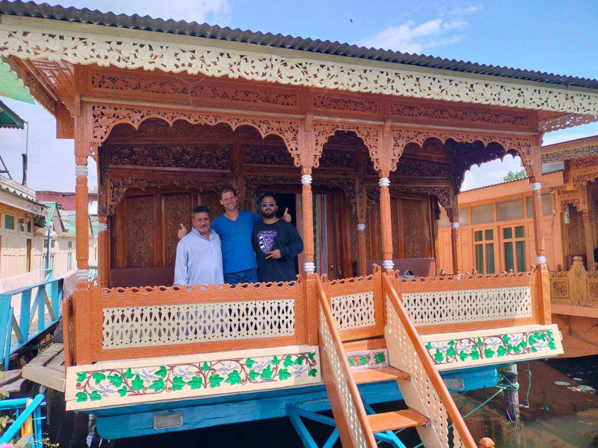 Heritage Shreen Houseboat Hotel Srinagar  Exterior photo
