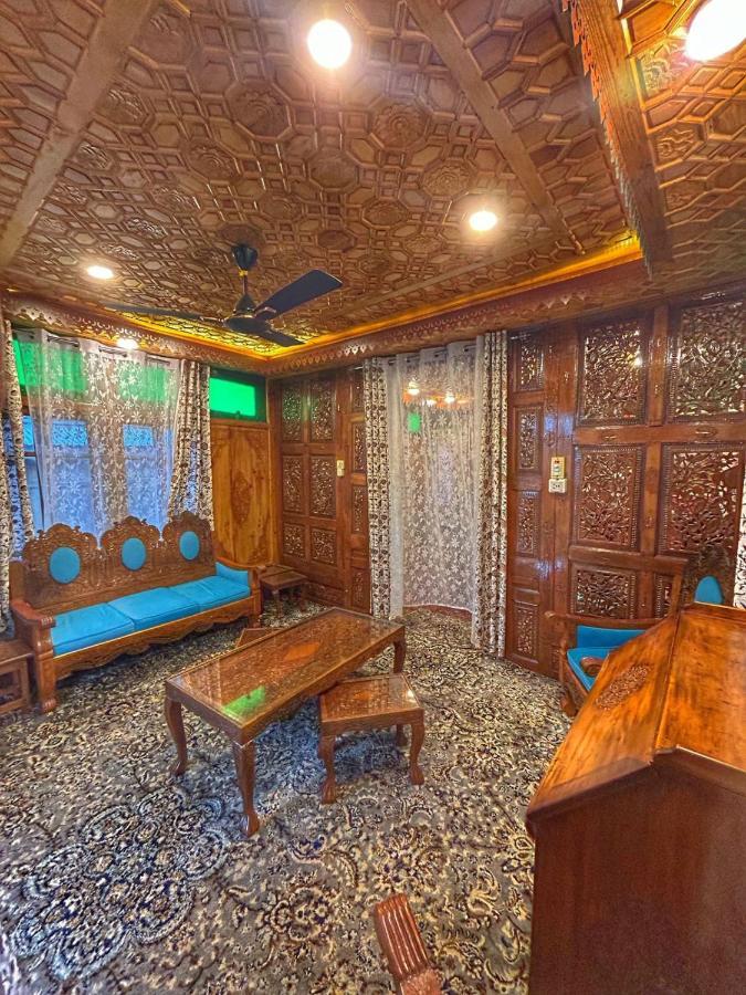 Heritage Shreen Houseboat Hotel Srinagar  Exterior photo